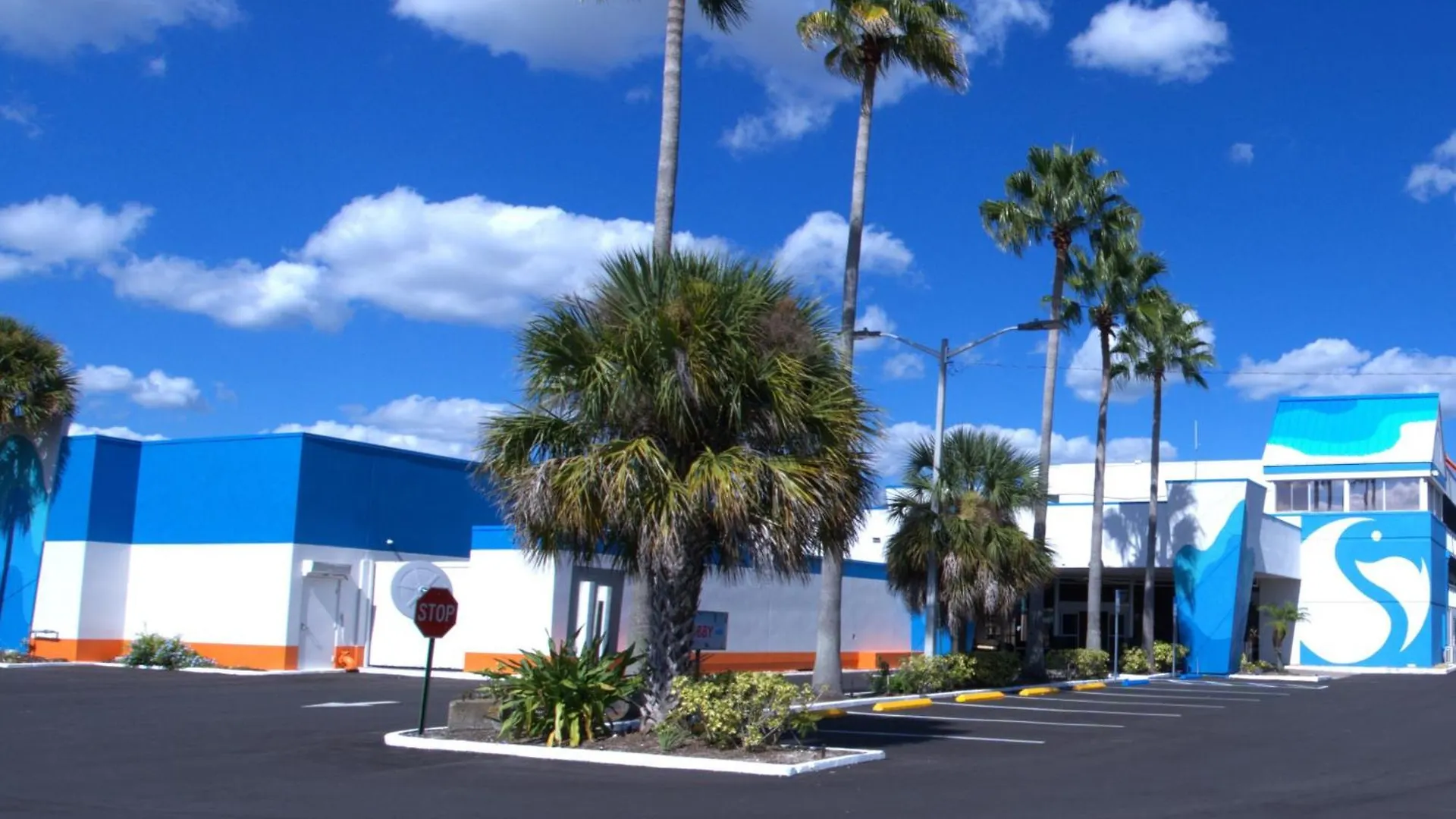 Ramada By Wyndham Flamingo Water Park Kissimmee