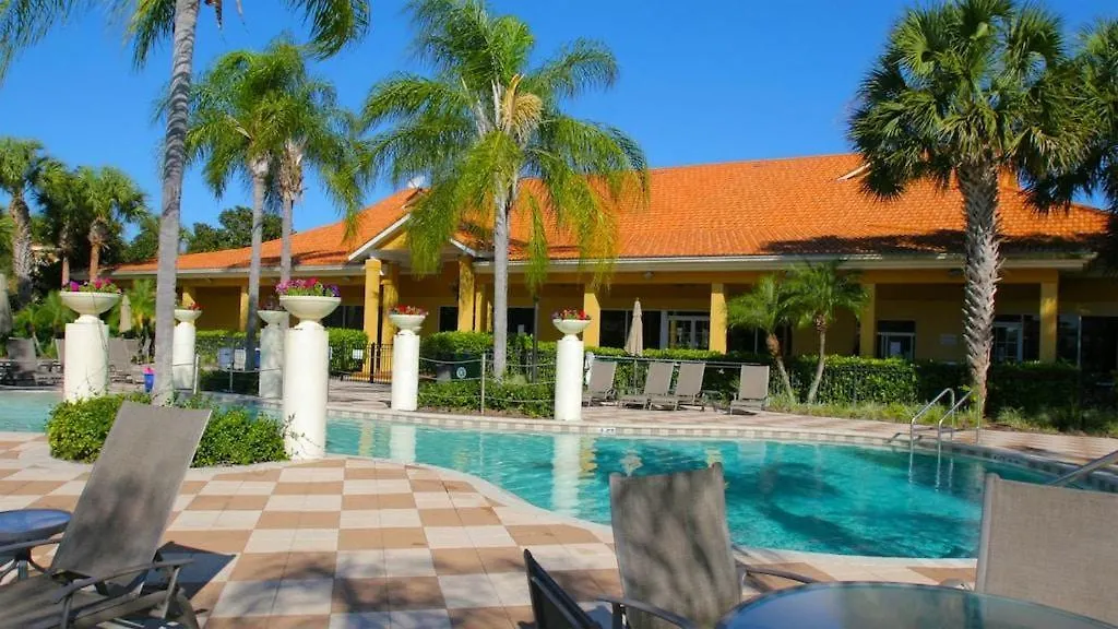 Luxury With Large Private South Facing Pool *