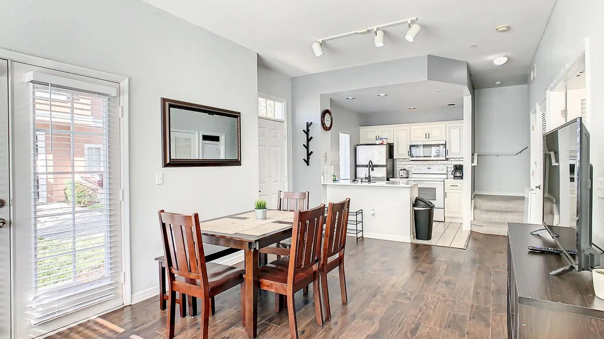 4 Bedroom Townhouse In A Gated Resort! * Kissimmee