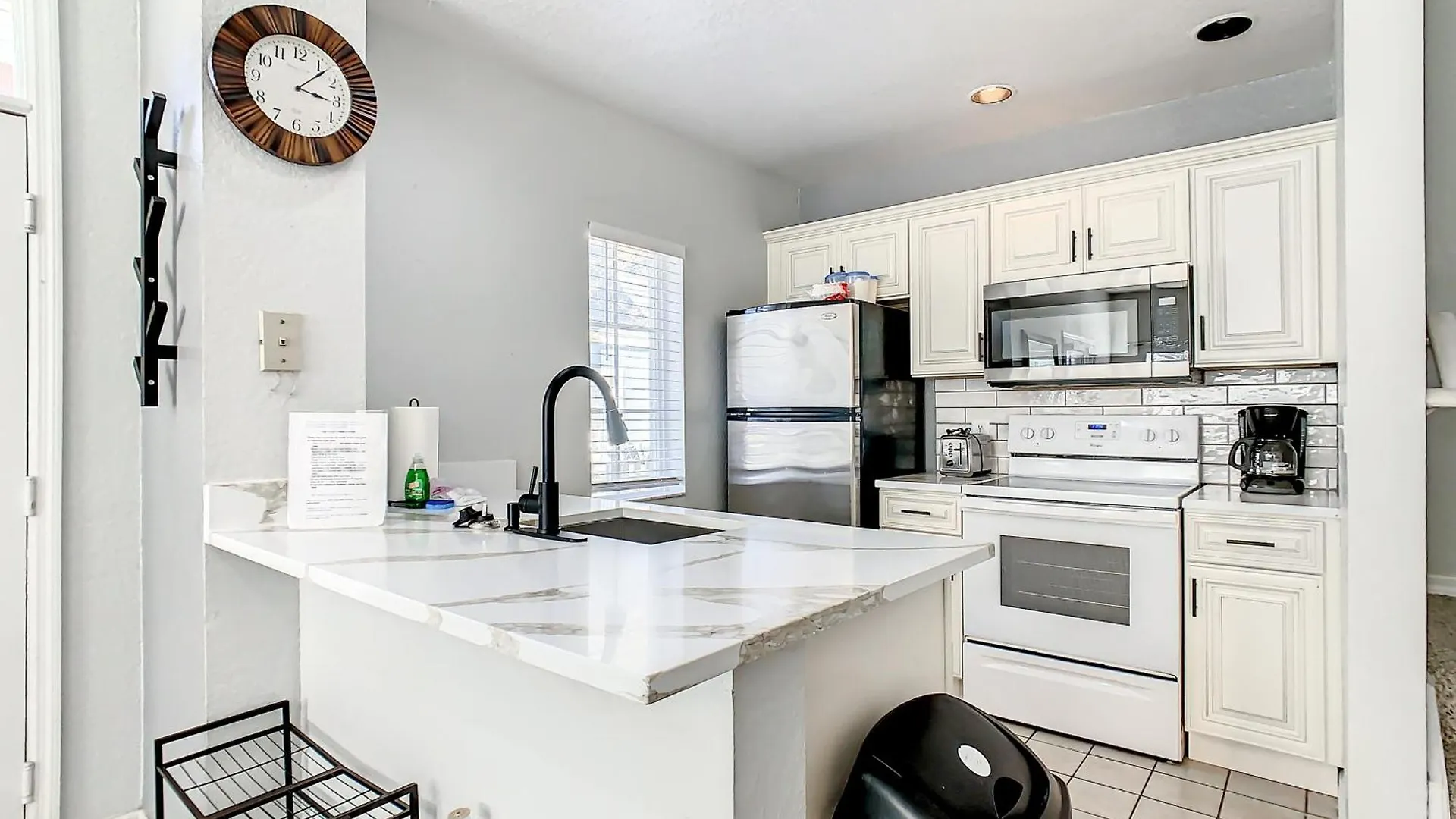 4 Bedroom Townhouse In A Gated Resort! Apartment