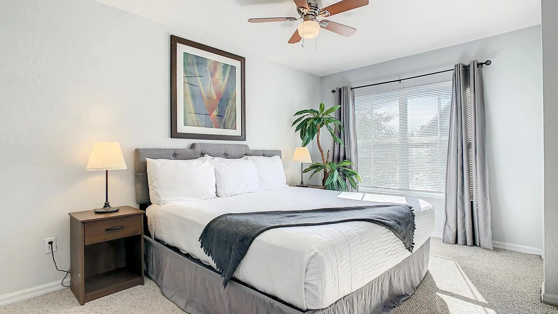 Apartment 4 Bedroom Townhouse In A Gated Resort!
