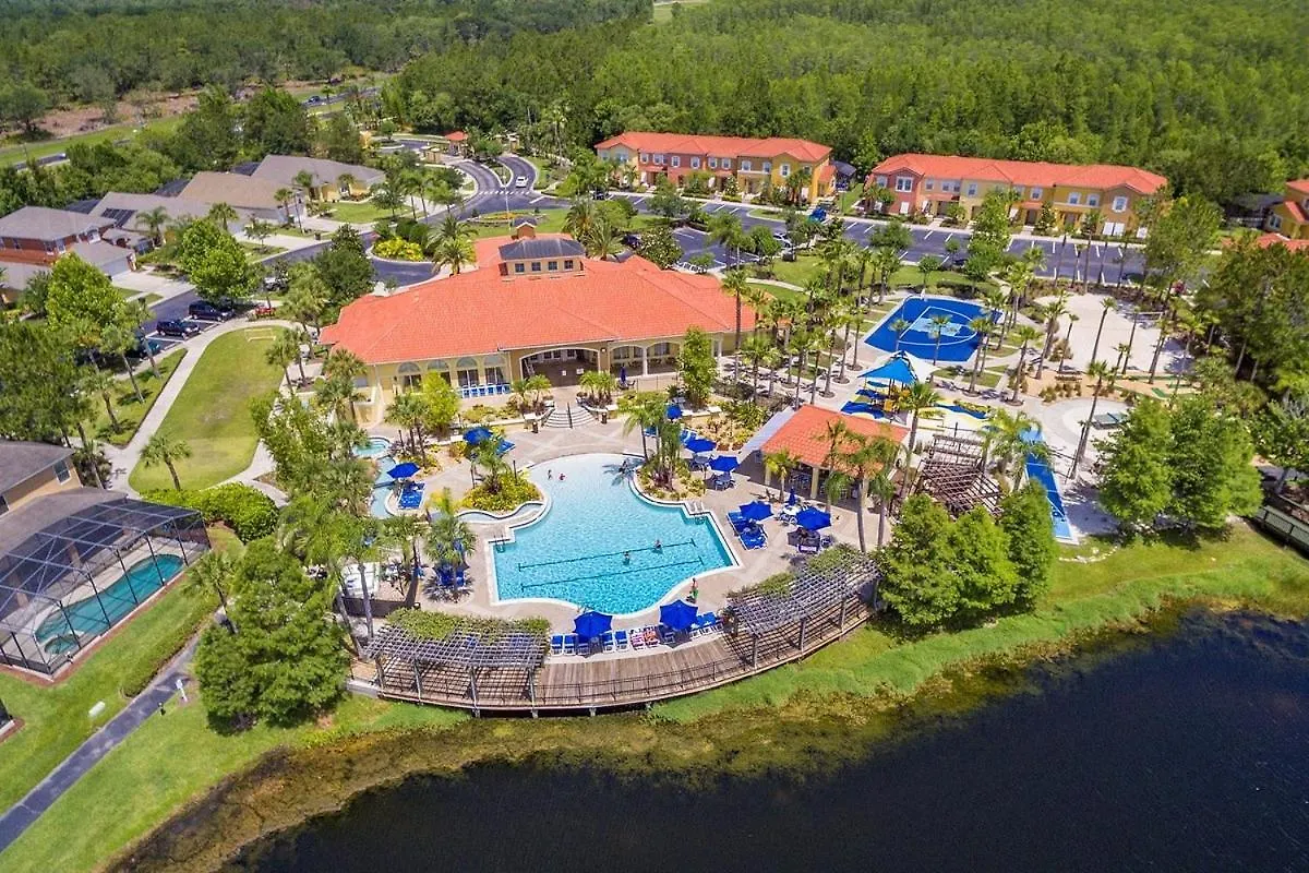 5-star With Private Pool, Minutes From 别墅