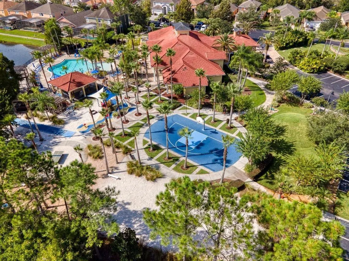 5-star With Private Pool, Minutes From *