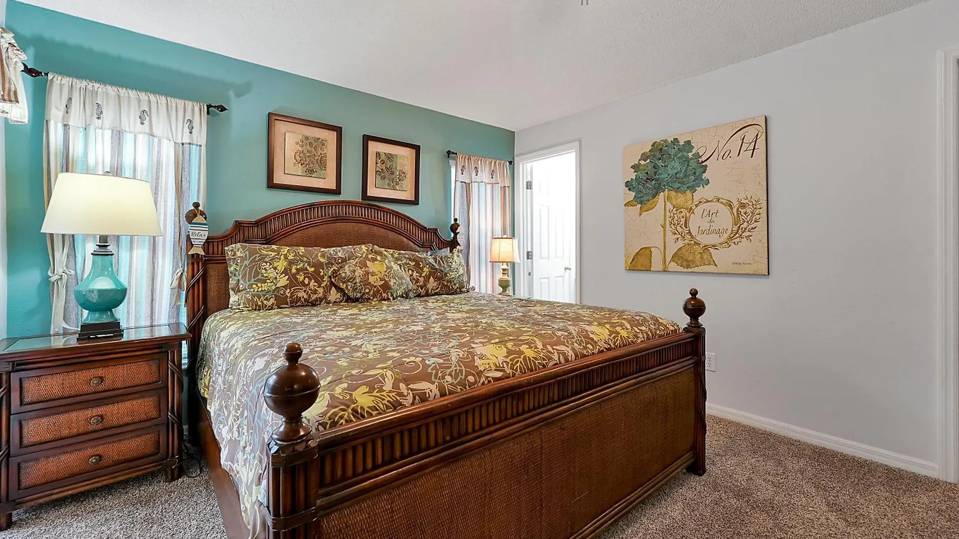 Holiday home Castaway Getaway - Very Popular 4 Bed Family Pool On Terra - Close To World