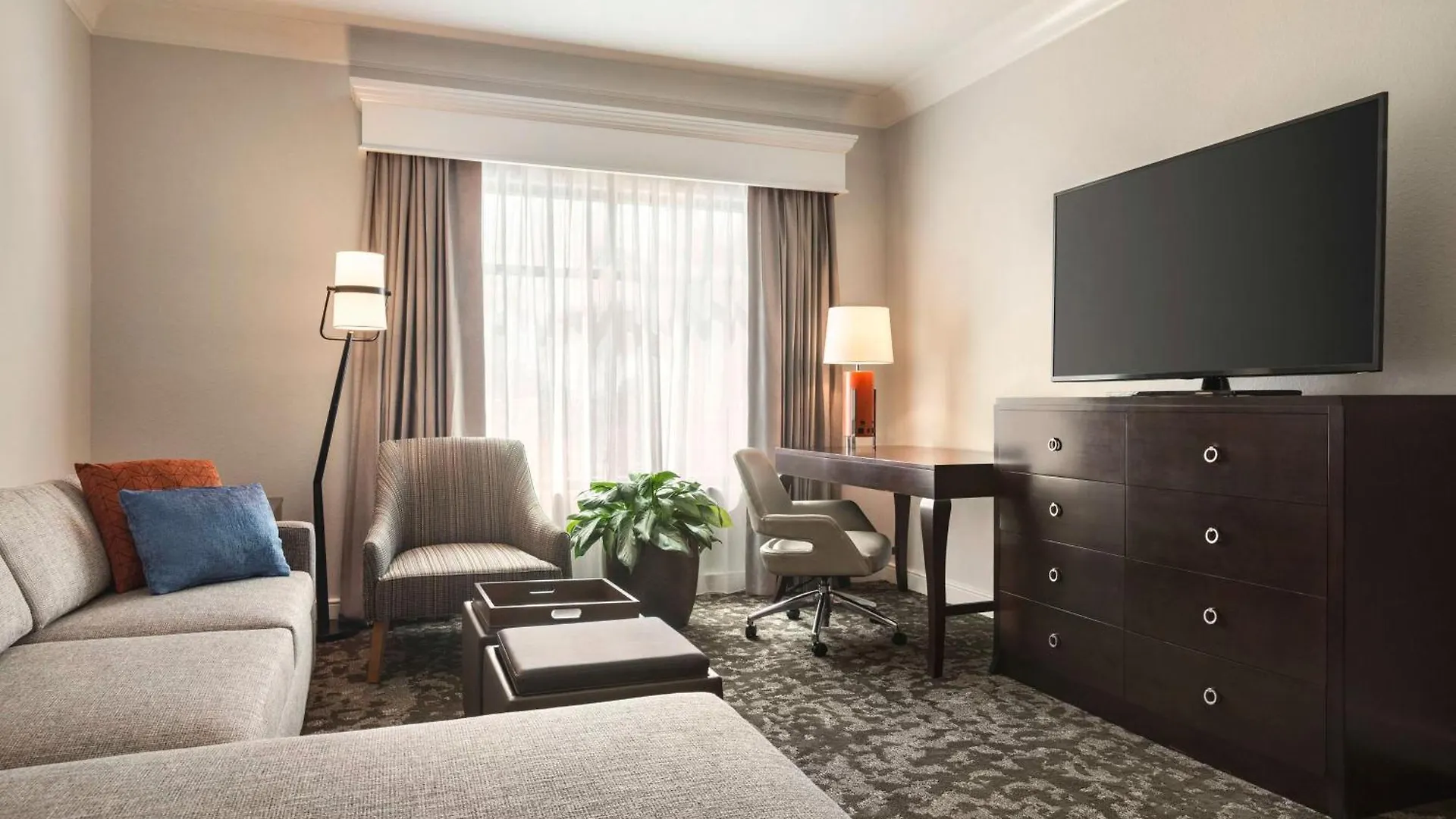 Hotel Embassy By Hilton Orlando Lake Buena Vista South Kissimmee