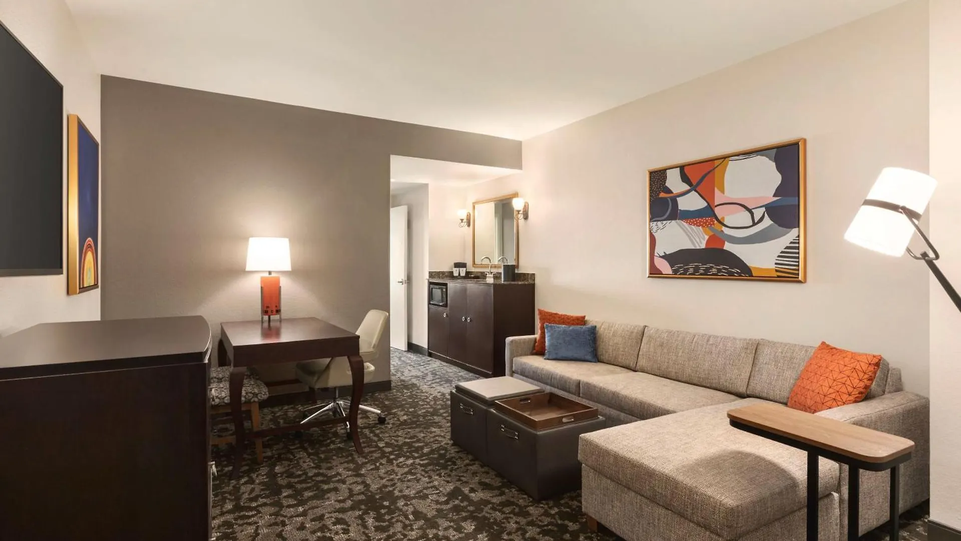 Hotel Embassy By Hilton Orlando Lake Buena Vista South 4*