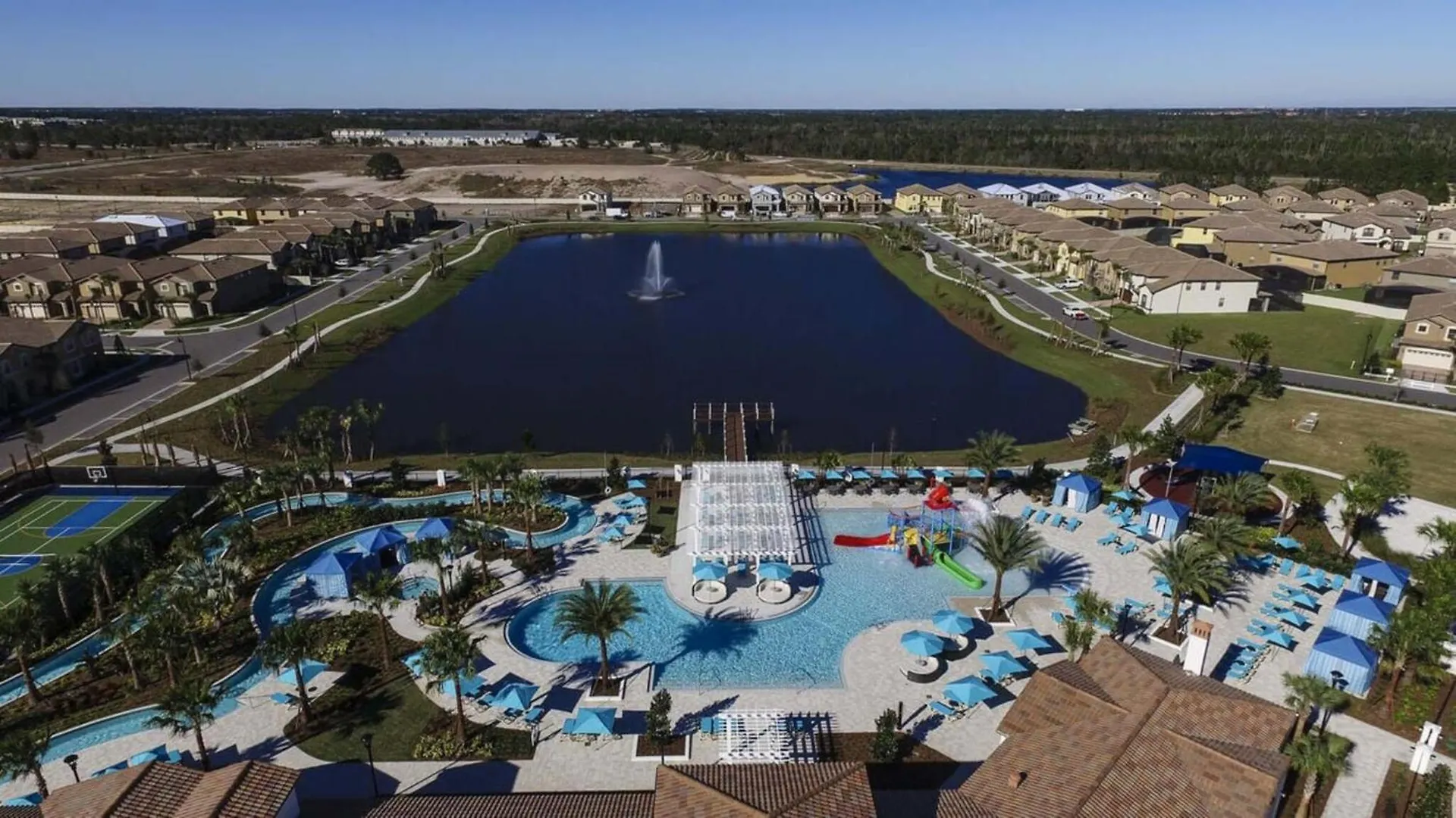 Indulge In A Lakefront Retreat 9 Bedrooms And World-class Amenities Kissimmee