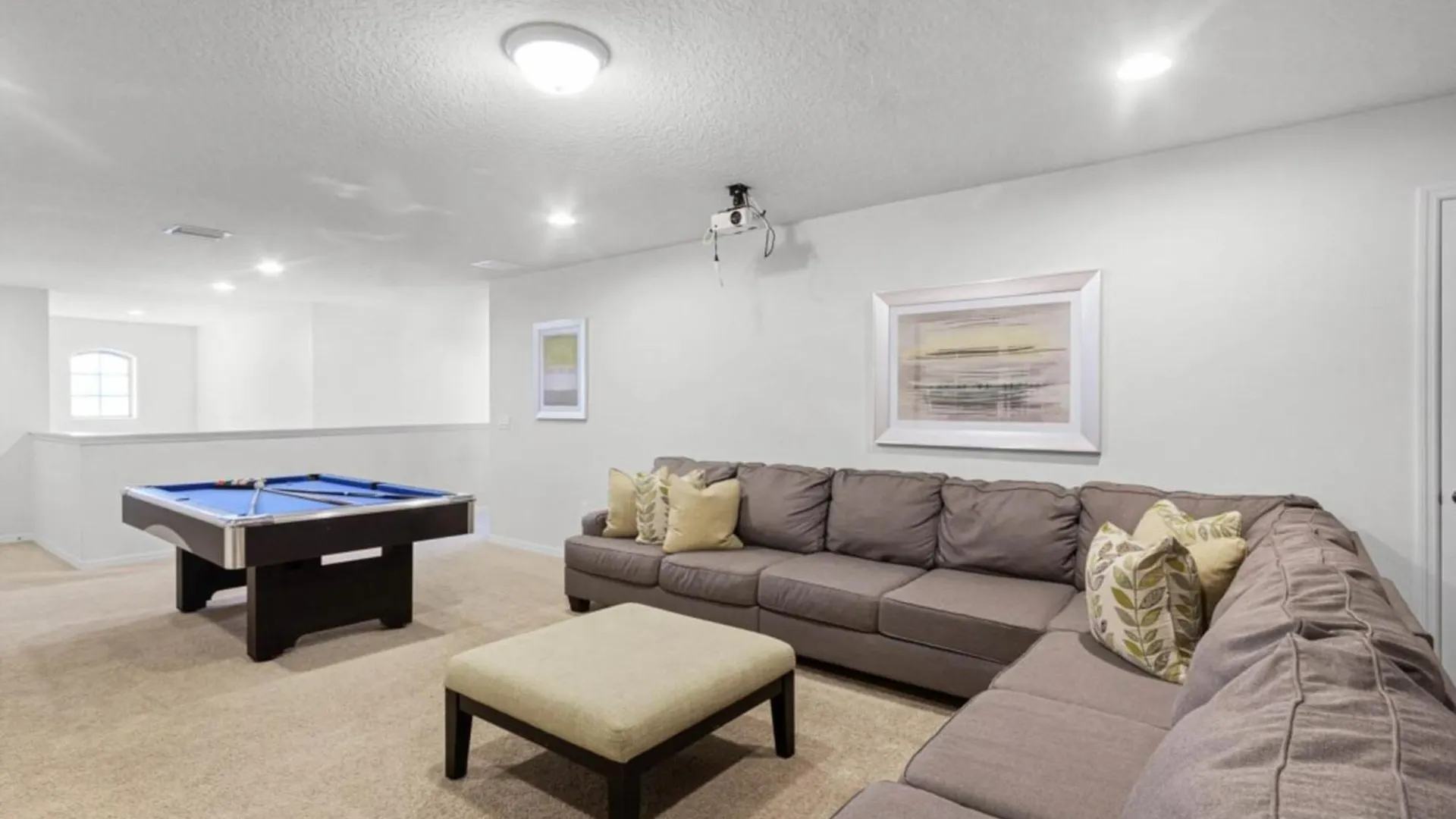Lilo's Poolside Paradise Awaits Kissimmee