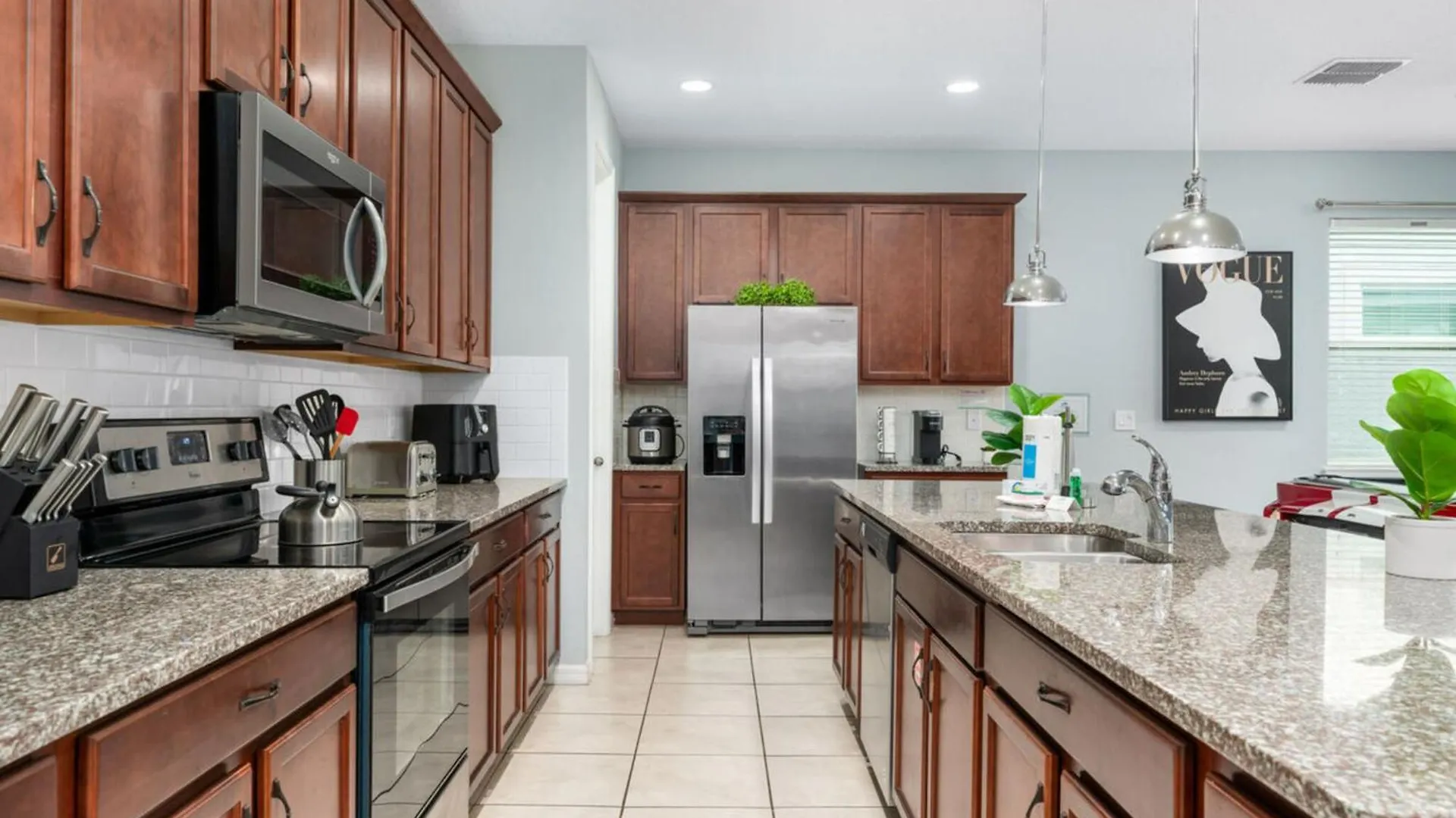 Multiple Luxury Pool Homes Next To Kissimmee
