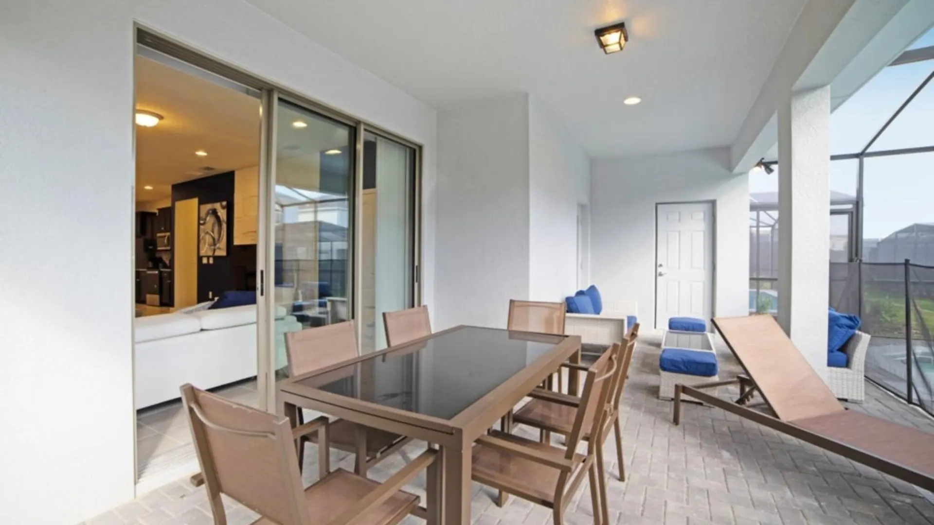 Hakuna Matata Magic 7 Bed Awaits Kissimmee
