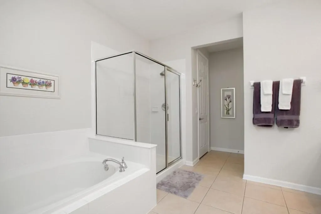 Fantastic Vista Cay Luxury Haven Near Theme Parks And Walk To Convention Center Holiday home