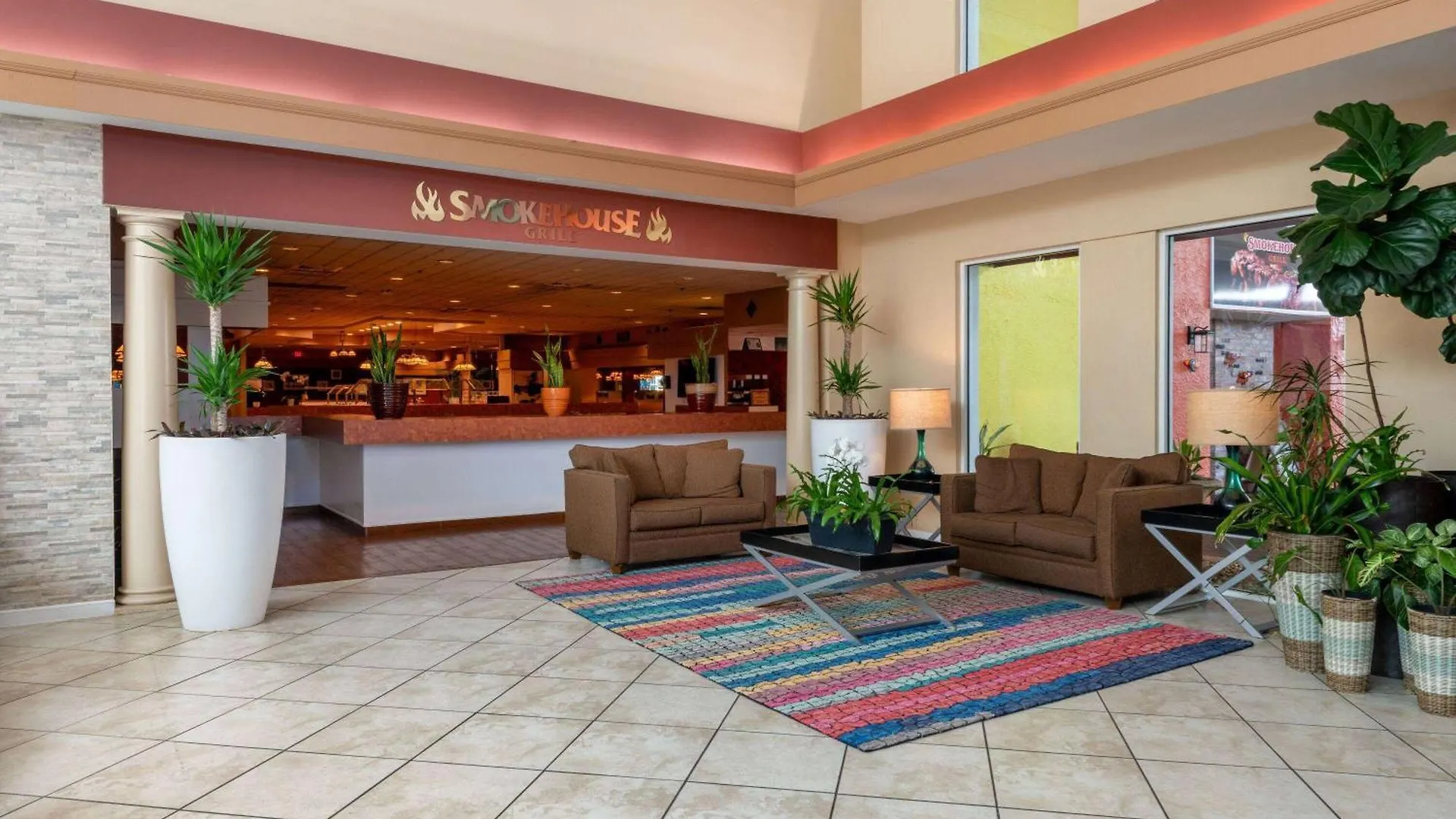 Ramada By Wyndham Kissimmee Gateway - Free Theme Park Shuttle Hotel Four Corners