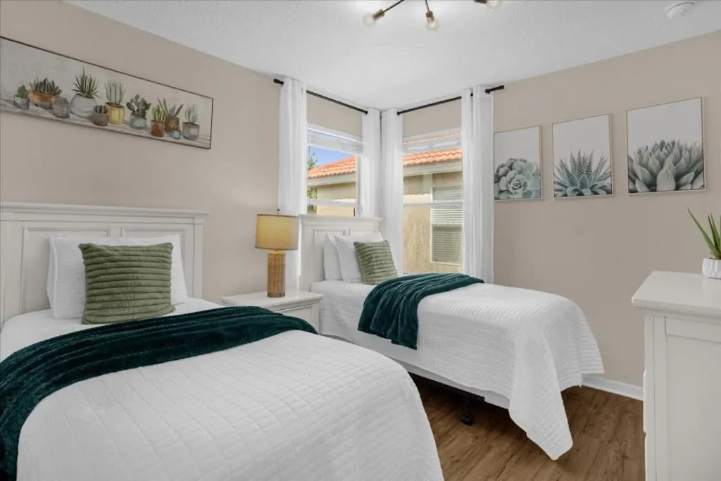 4 Bedrooms - 4 Bathrooms - Bella Vida 440 Lf Holiday home