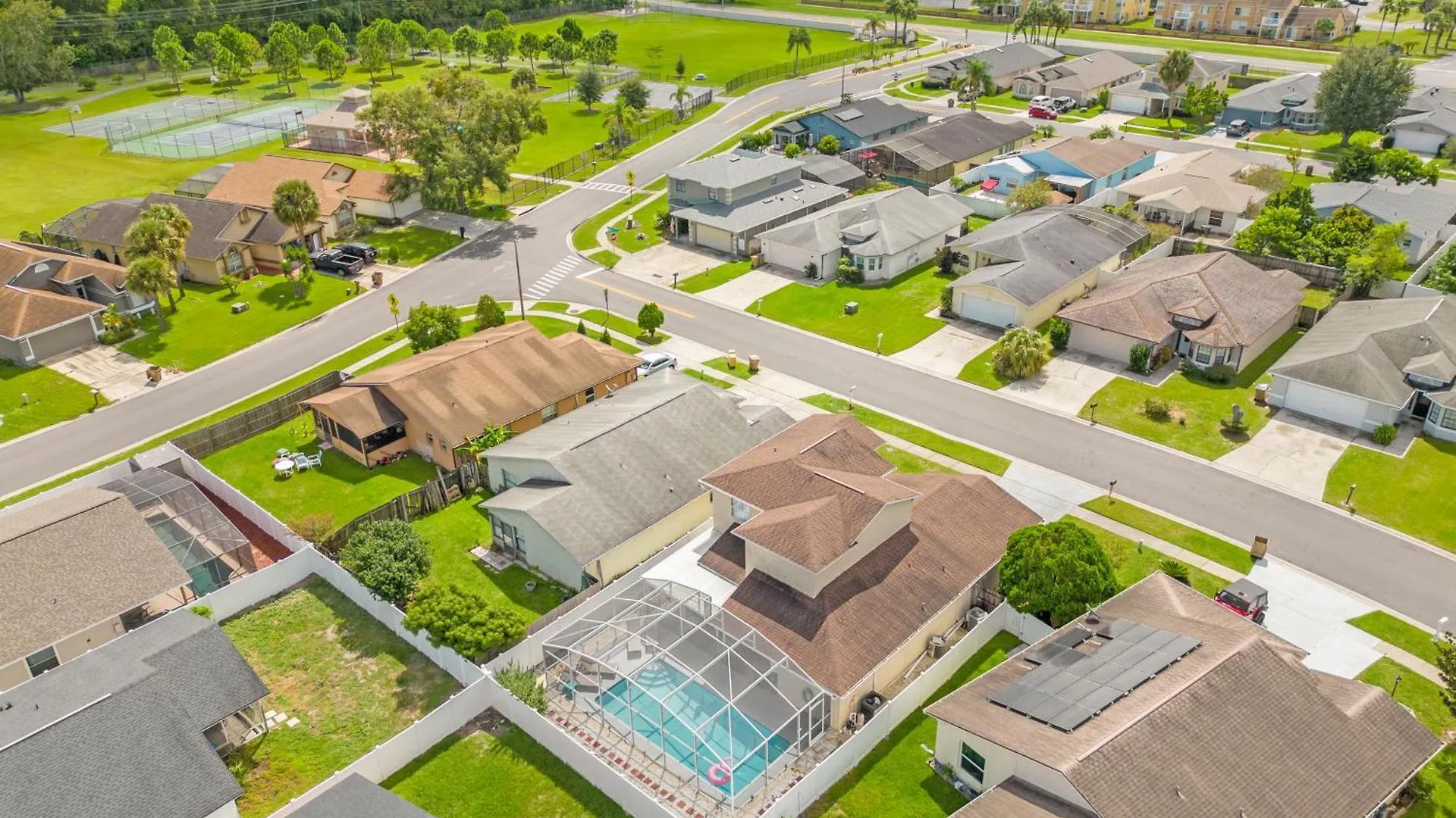 Amazing Blue Private Pool 4br House Near * 基西米