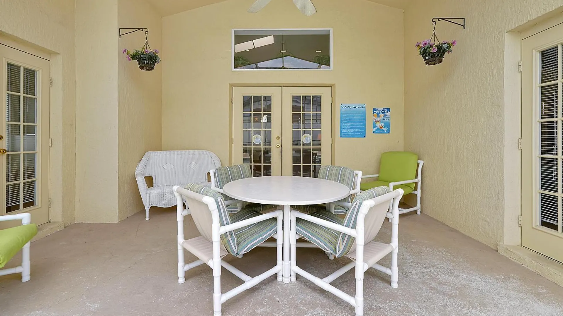 Neptunes Retreat - 4 Bed Close To Holiday home Kissimmee