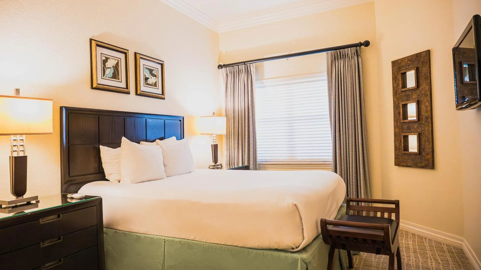 Reunion & Golf Club Resort 5*