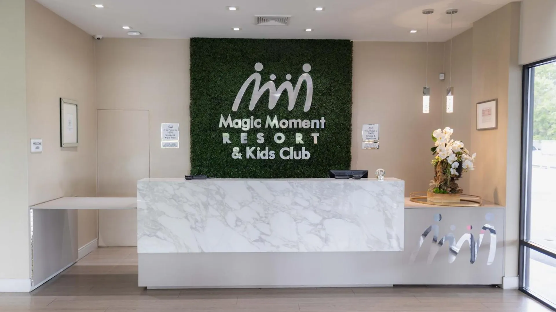 Magic Moment And Kids Club 3*