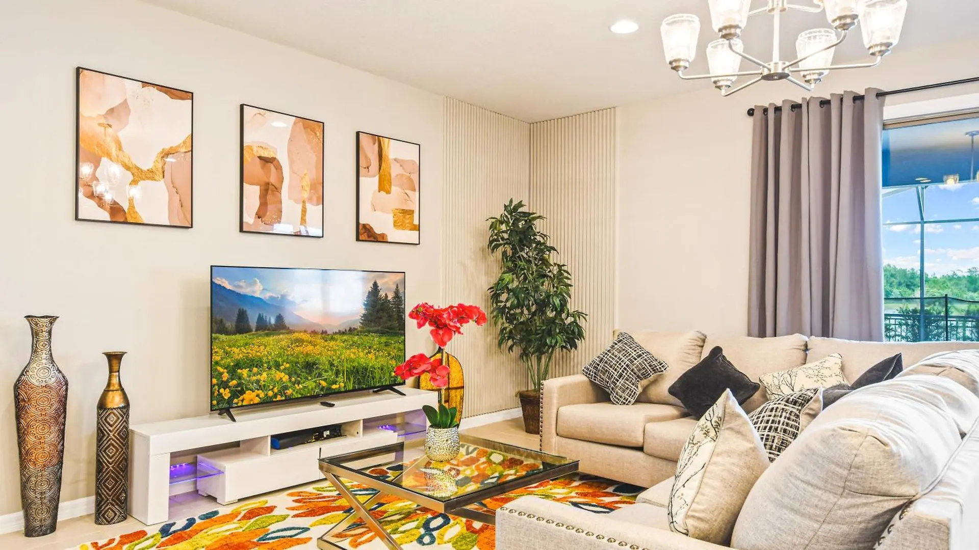 Luxury W/ Pool, Game & More! *