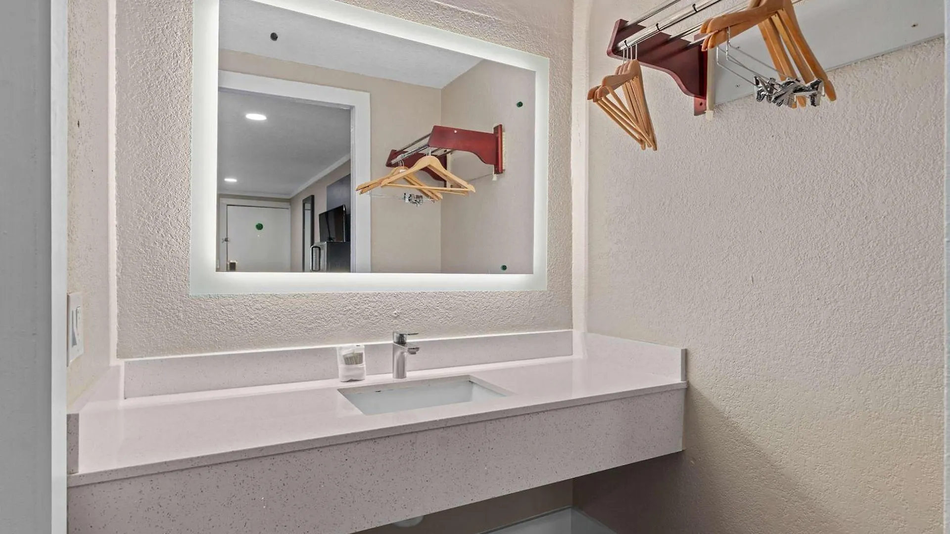 Super 8 By Wyndham Kissimmee-orlando