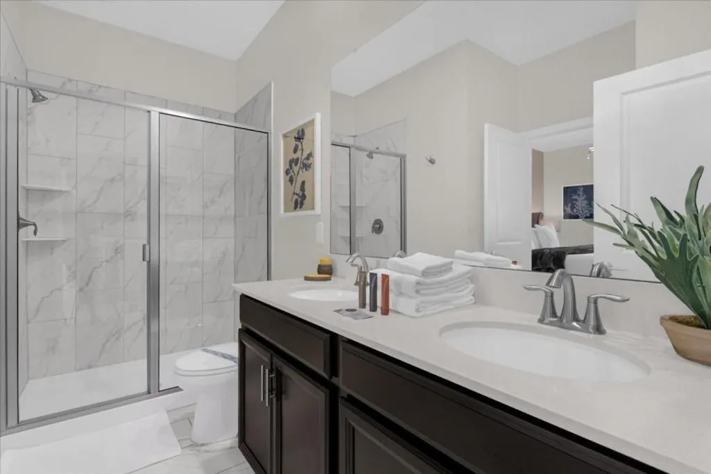 8 Bedroom- 5 Bathroom Storey 2862 Bd Kissimmee