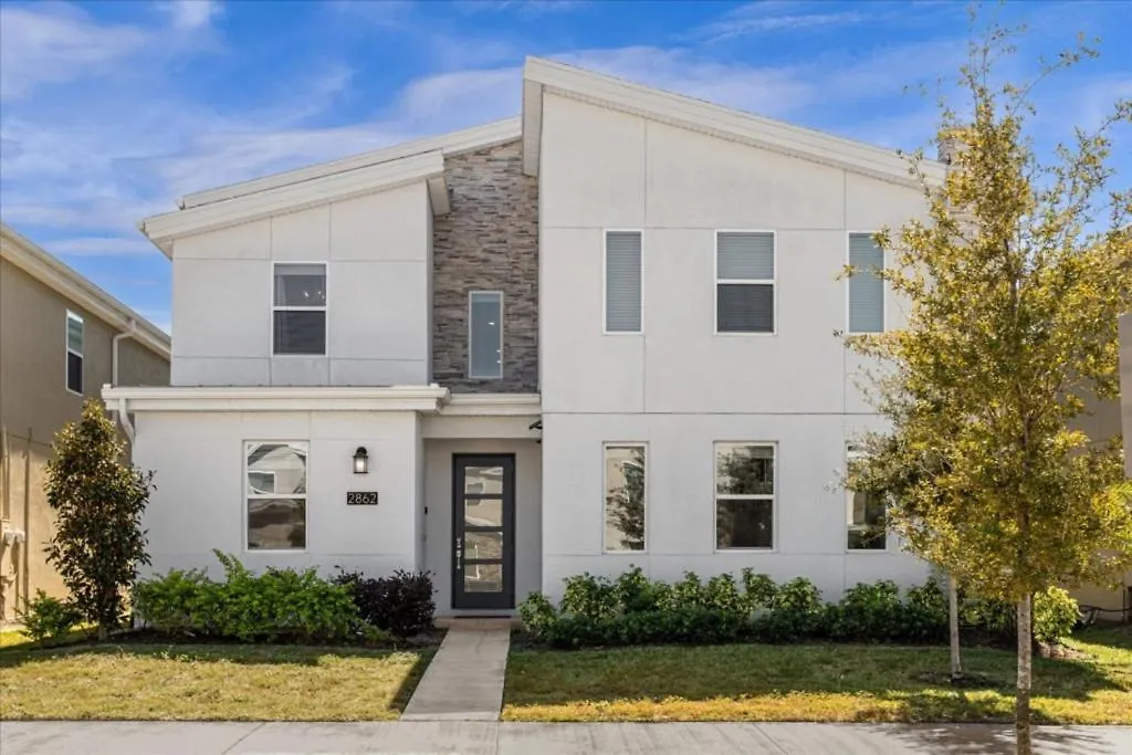 8 Bedroom- 5 Bathroom Storey 2862 Bd