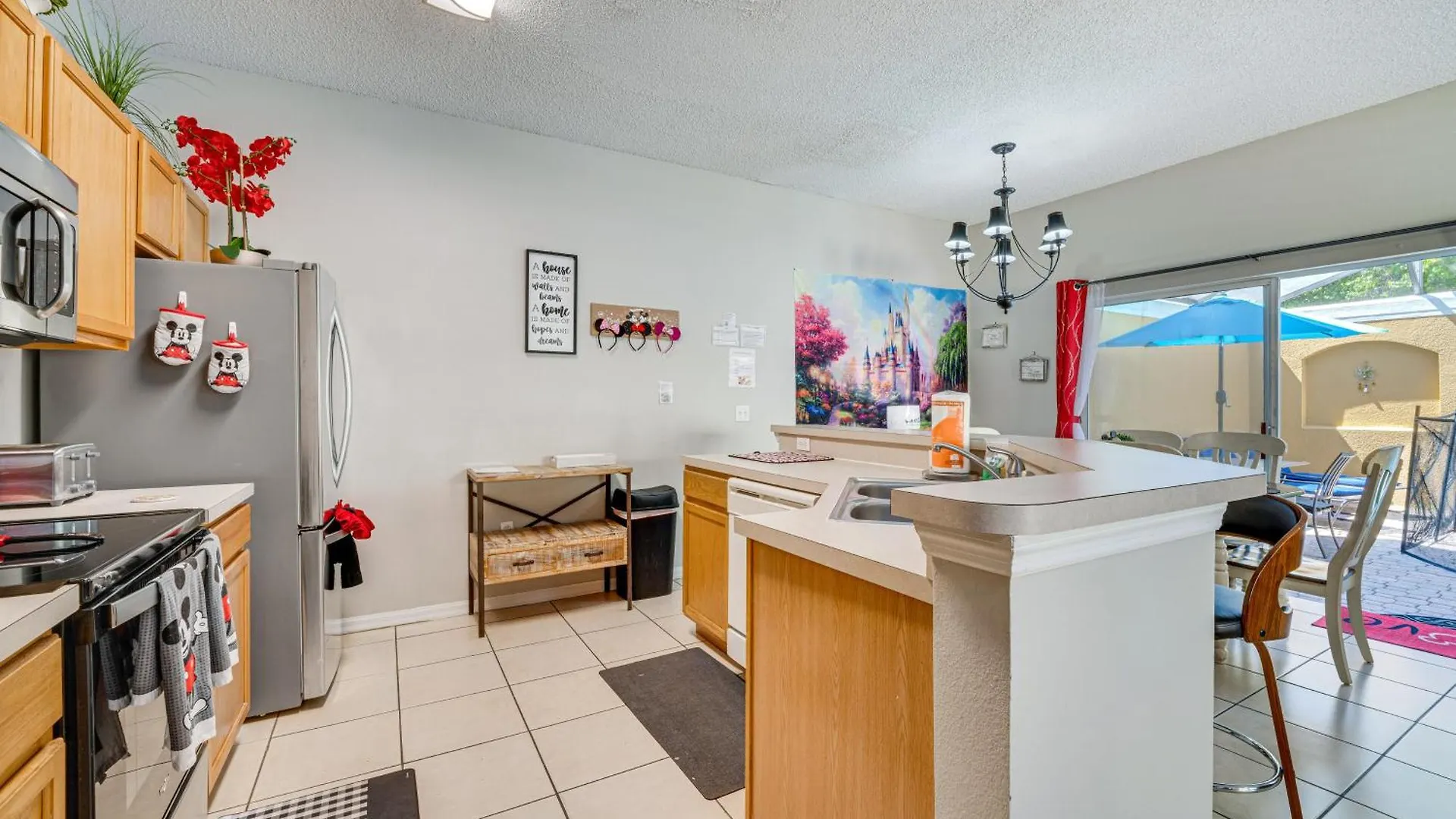 Villa With Pool And Lanai 8 Mi To Disney!