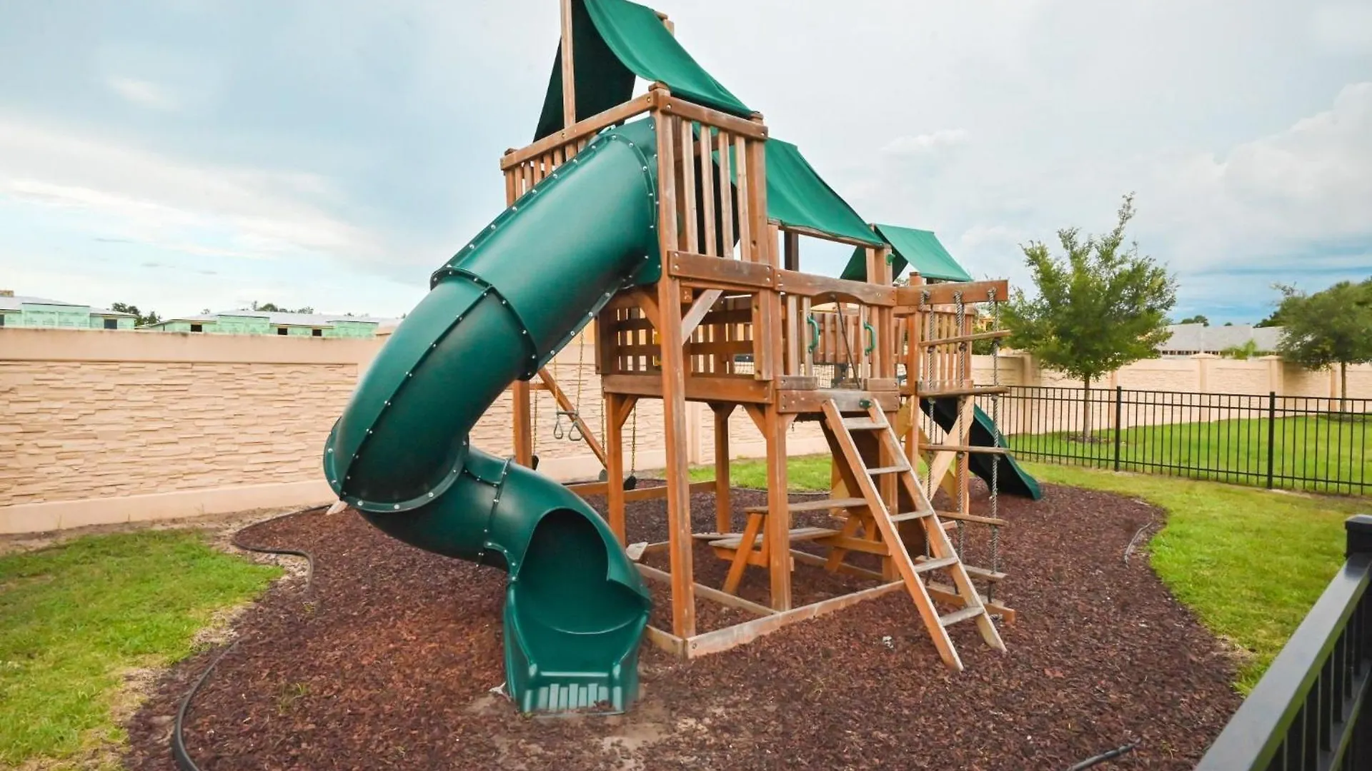 3228 Cozy Townhouse Fl Villa *