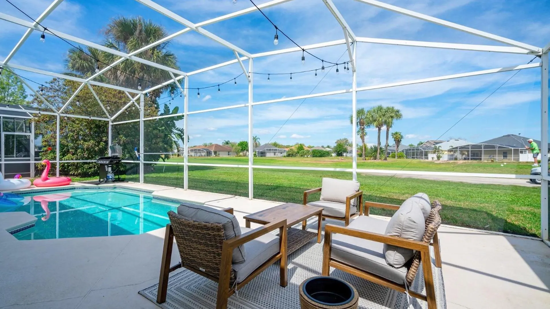 Close To 3 Bedrooms W Pool And Gameroom Holiday home