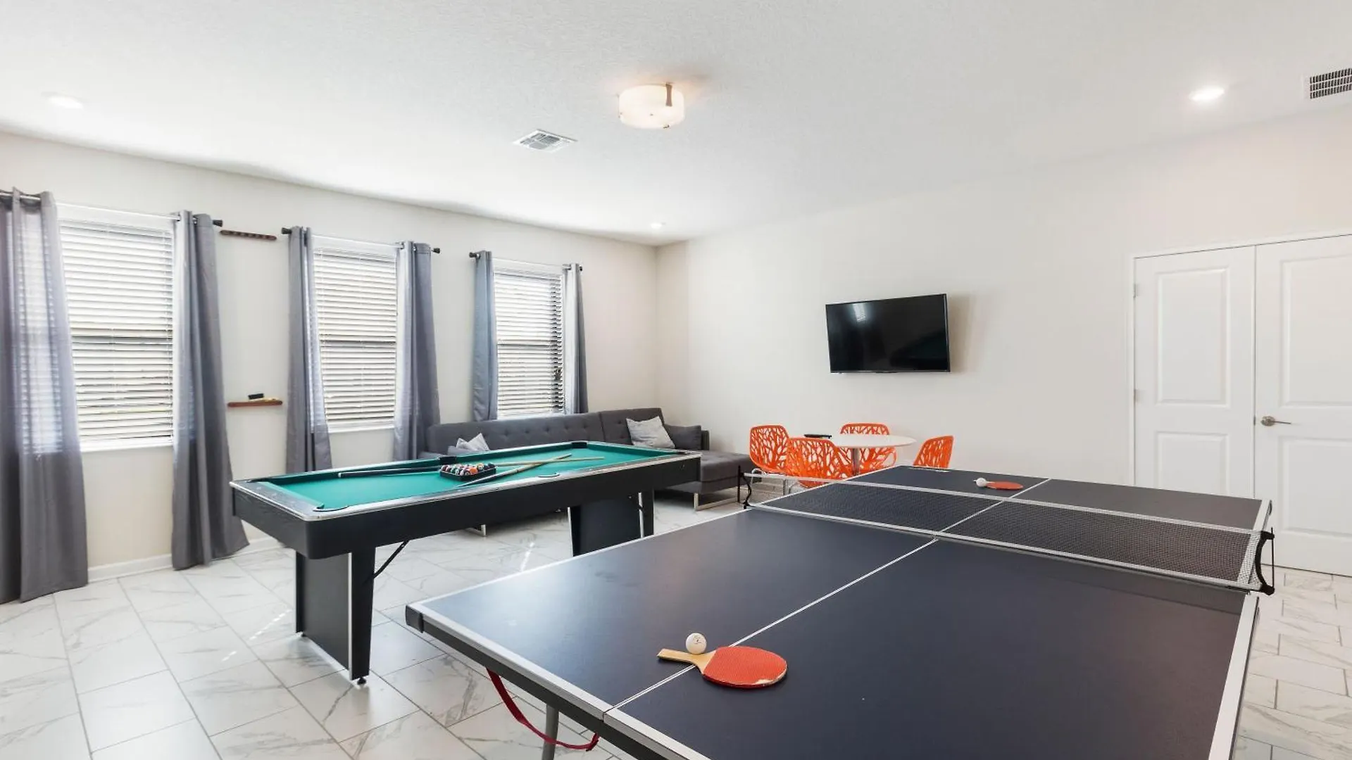 2957 Fs - Luxury Oasis: 6br Pool Game
