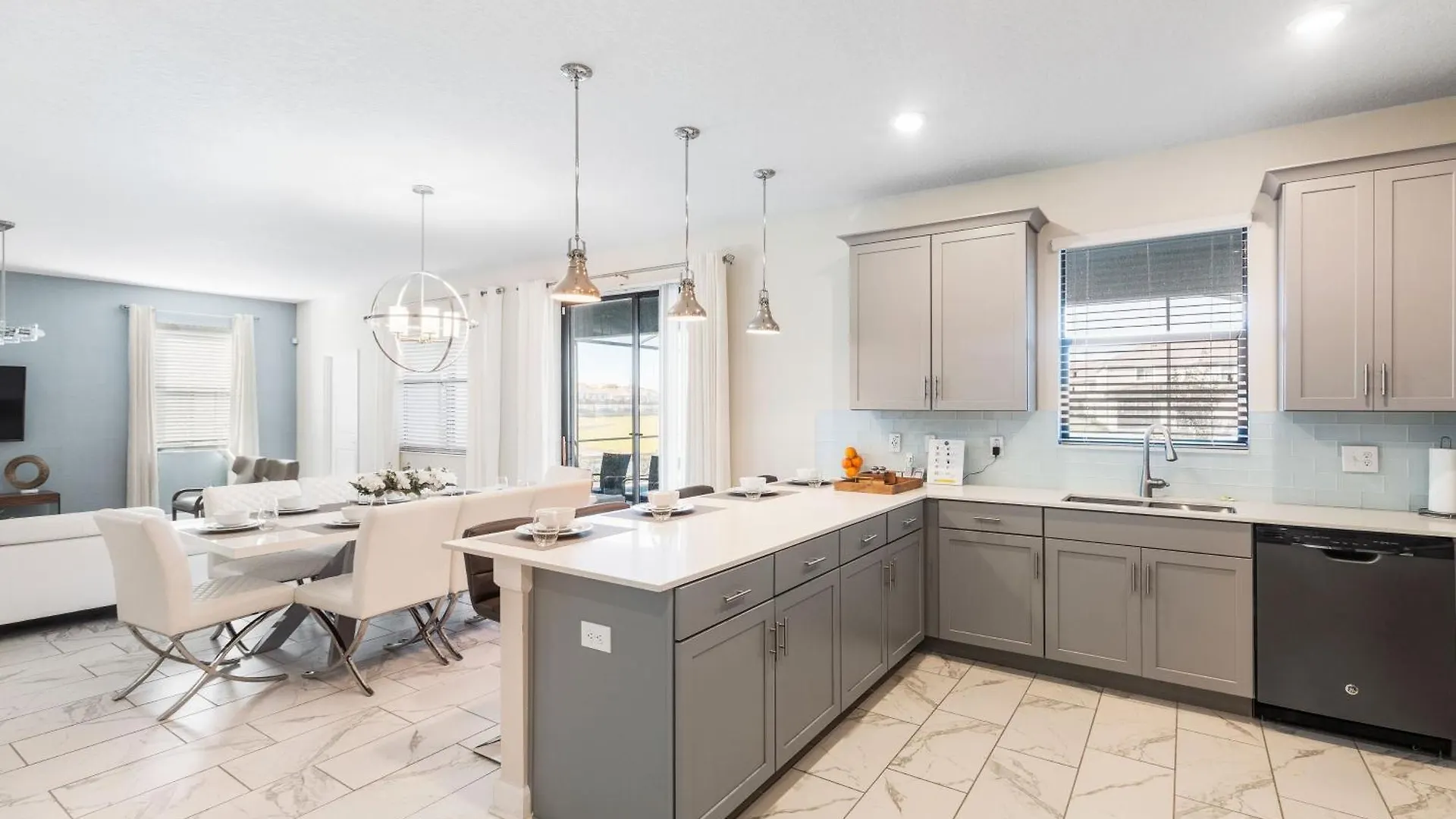 2957 Fs - Luxury Oasis: 6br Pool Game Holiday home