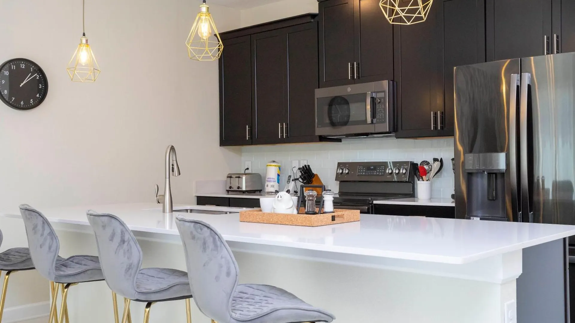 Villa 2929 Ss - Delight: 4br Pool Near Parks *
