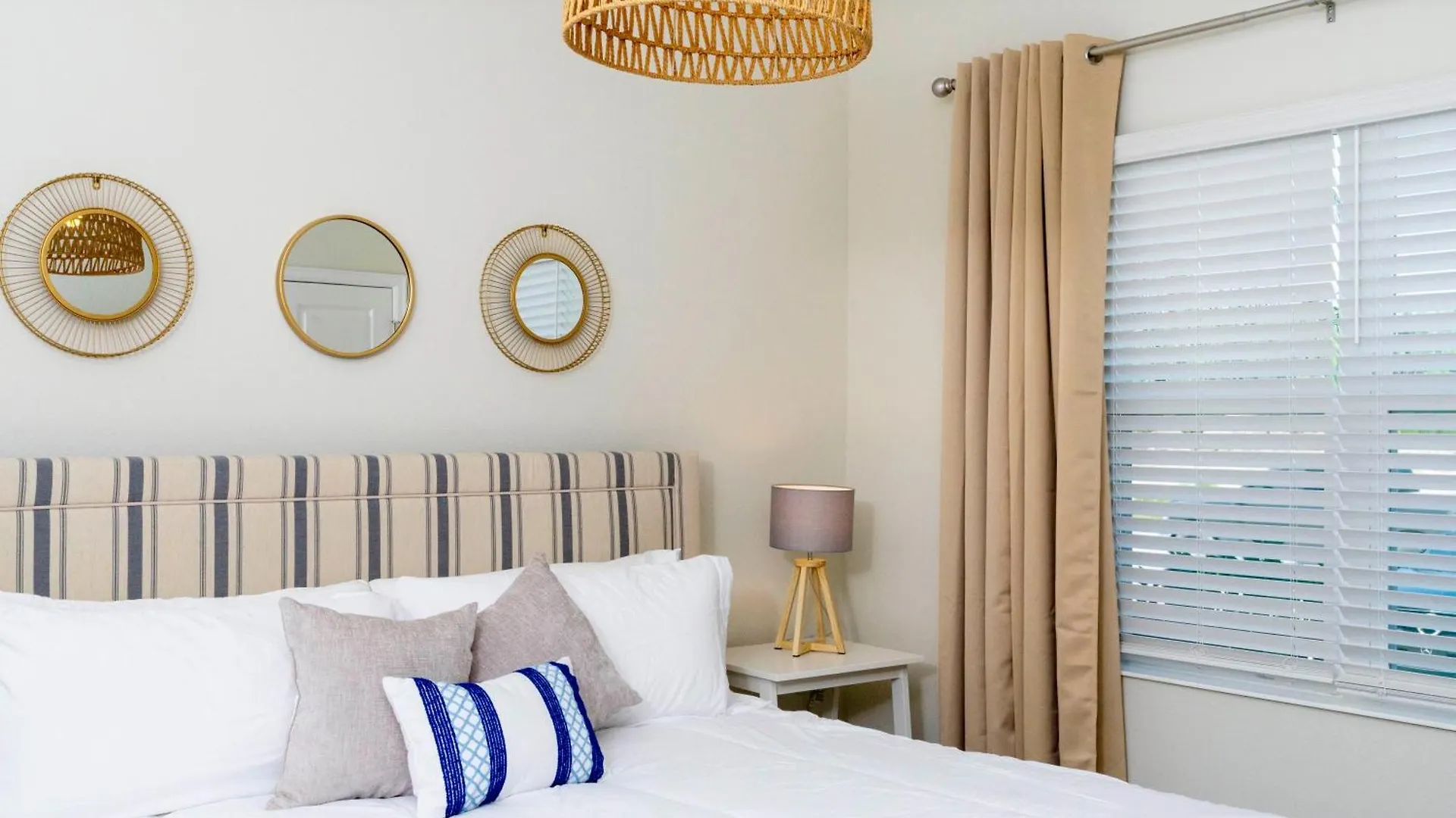 2929 Ss - Delight: 4br Pool Near Parks Villa *
