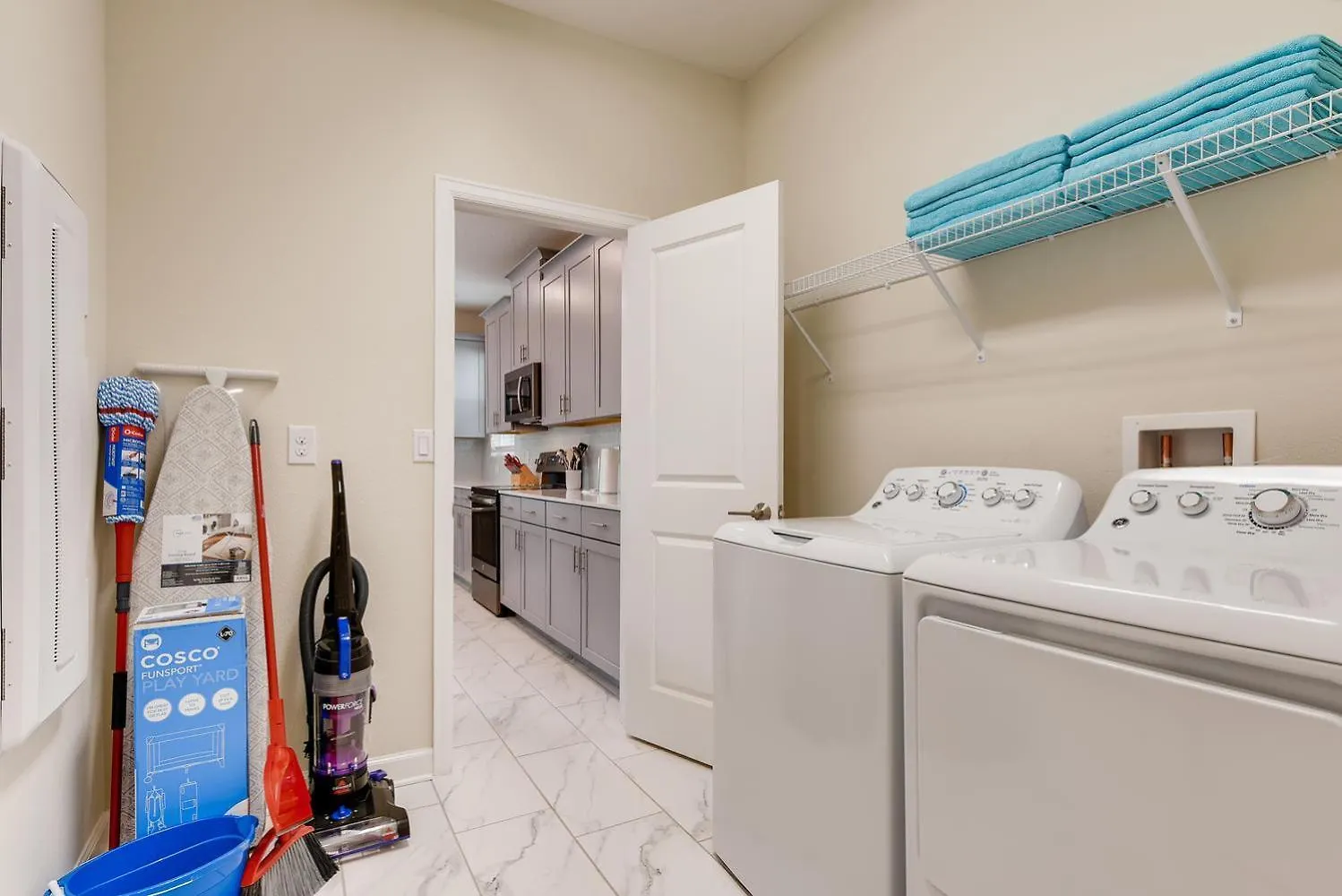 2751 Bd -luxury 5br Single Family - Private Pool 度假居 *