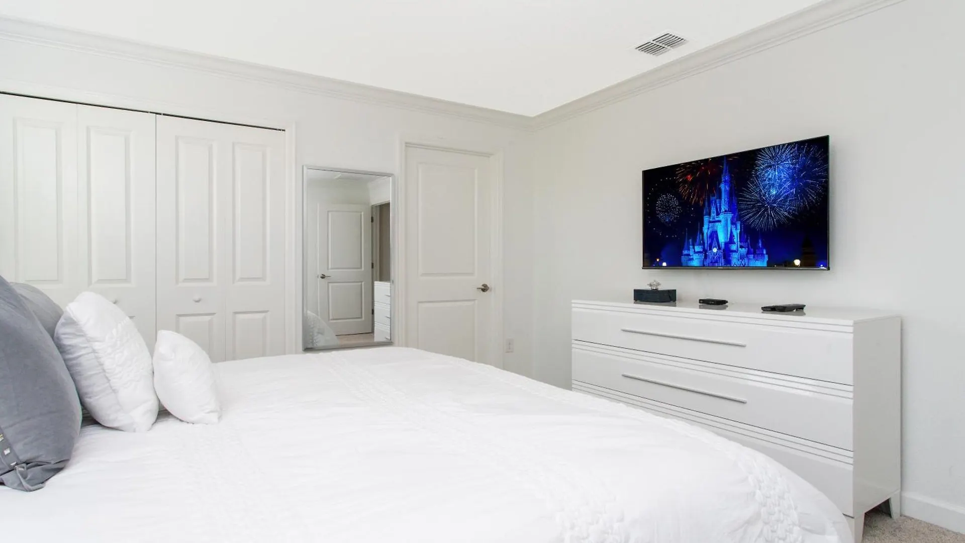 Villa 1056 Ls - Luxury 4br3ba - Champions Gate Bliss *