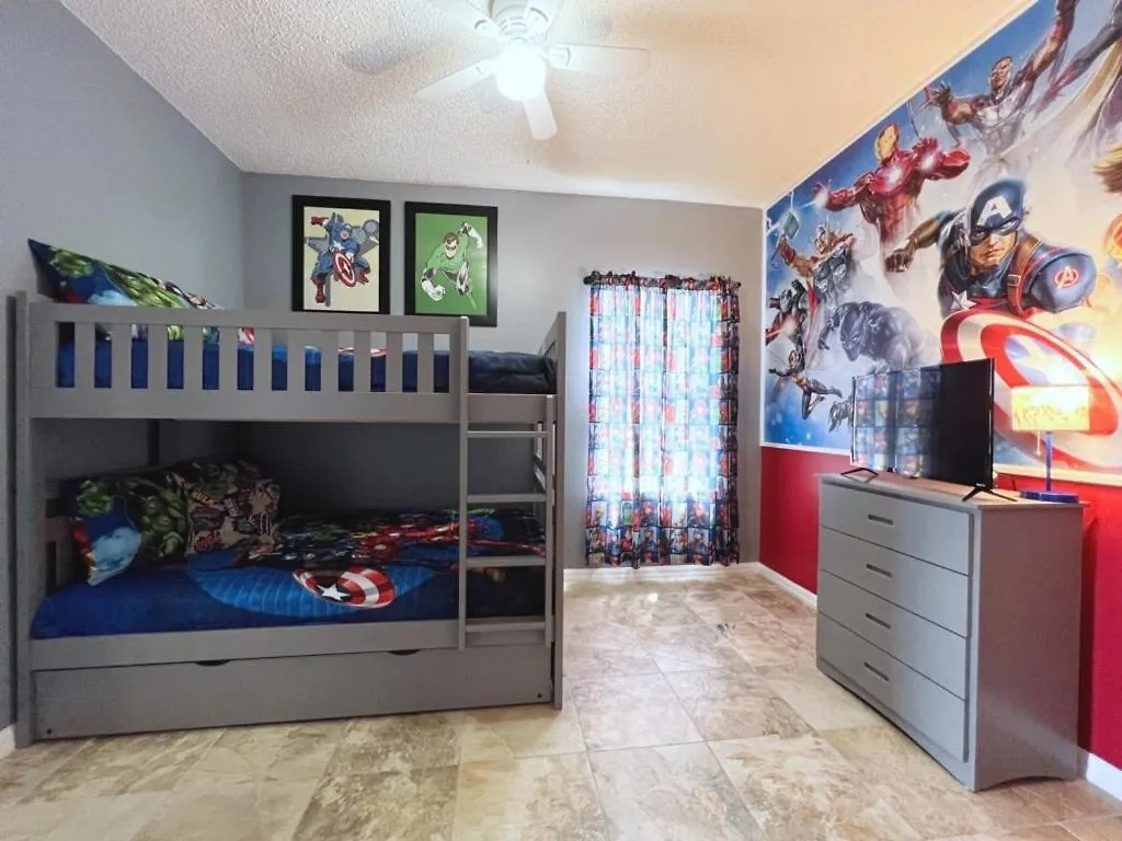 Holiday home Privacy 4 Bed 3 Bath Pool With