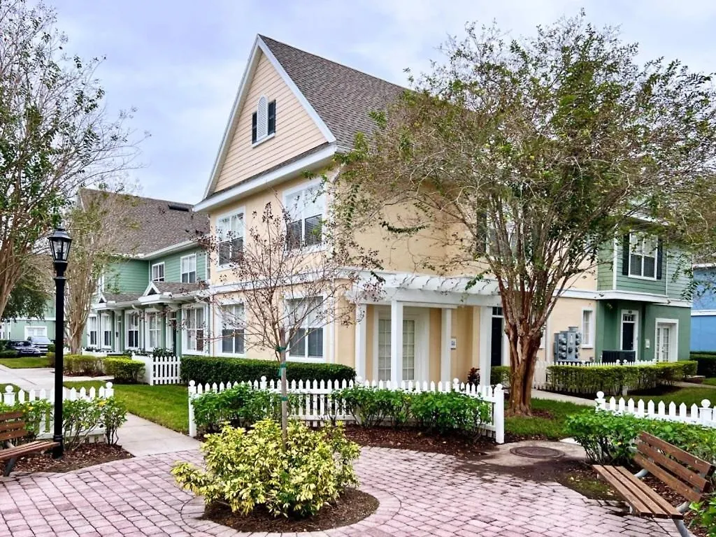 Lovely Family Town In Great Location Townhouse *