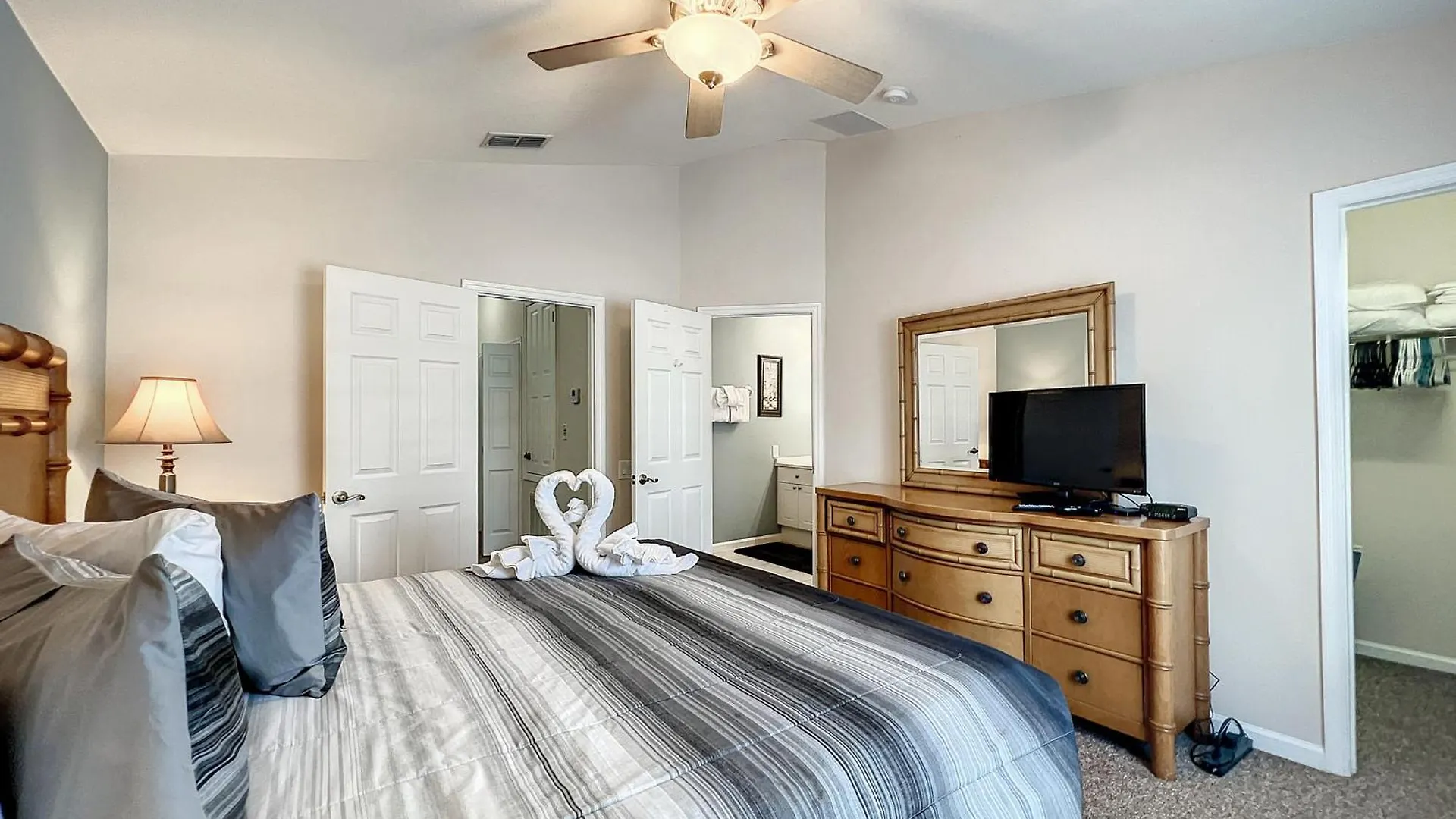Kristas Tropical Escape * Kissimmee