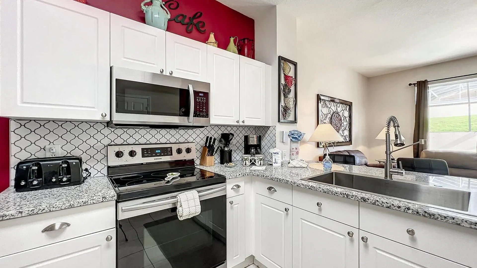 Kristas Tropical Escape * Kissimmee