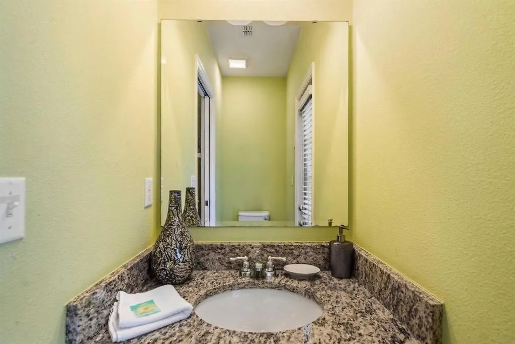 2820 Cozy Gem In With Pool *