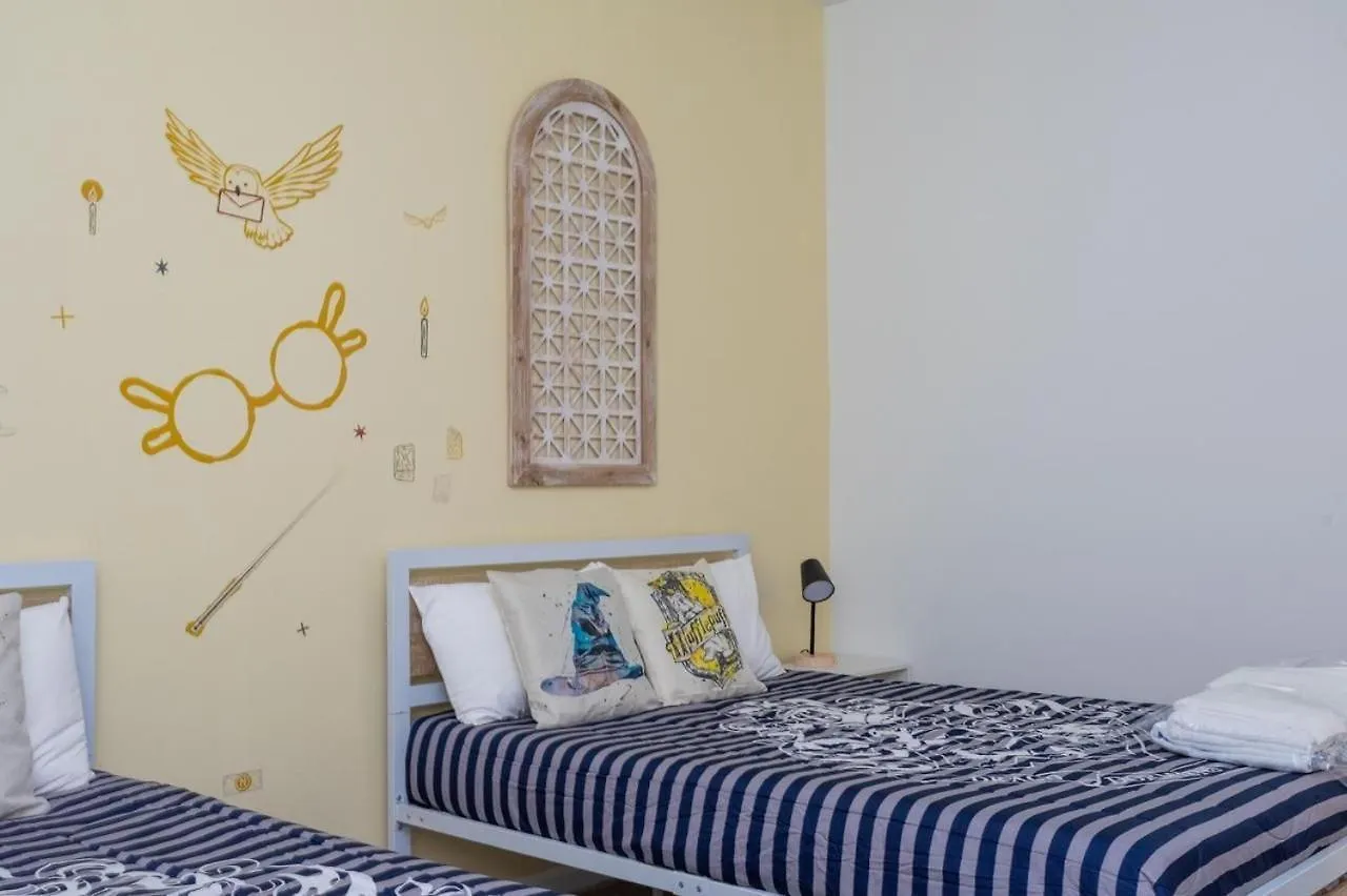 Villa 3 Bedroom 2.5 Ba Sleeps 10 Chg104 *