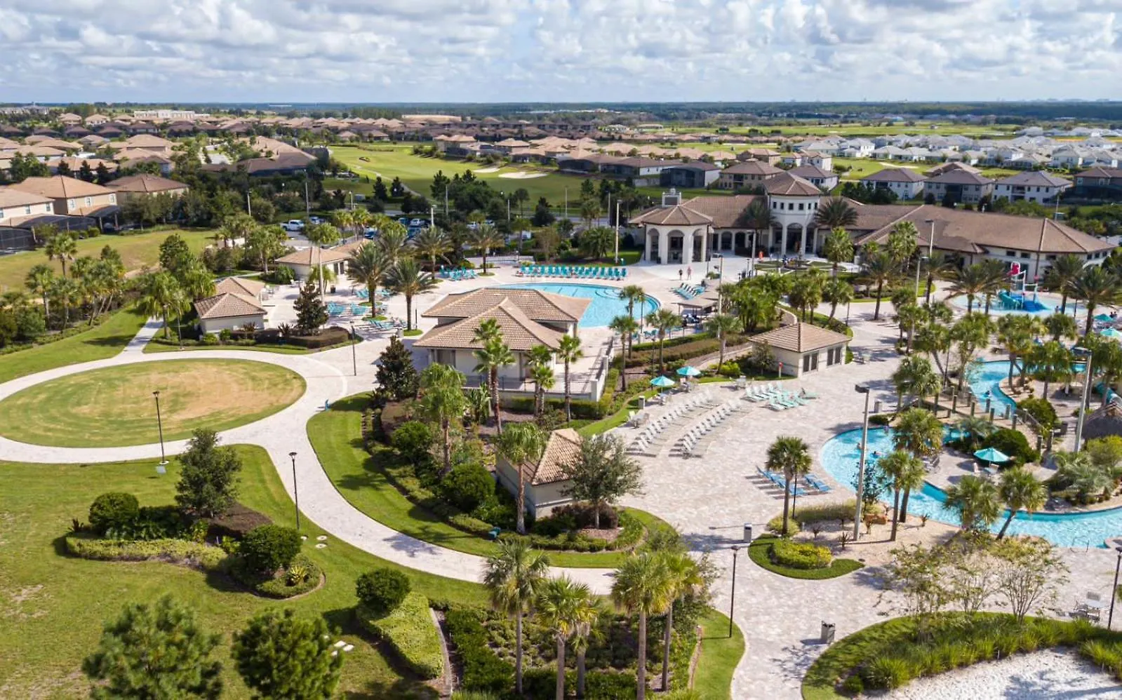 3 Bedroom 2.5 Ba Sleeps 10 Chg104 Villa