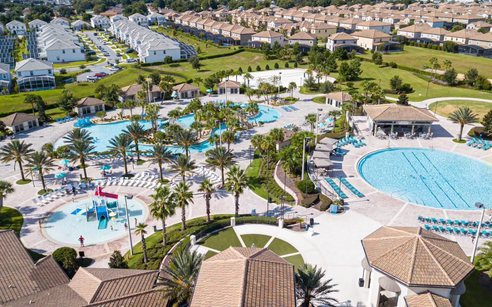 Villa 3 Bedroom 2.5 Ba Sleeps 10 Chg104