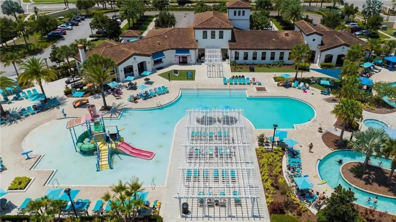 Windsor At Westside Corner Unit Next To Amenities Holiday home *