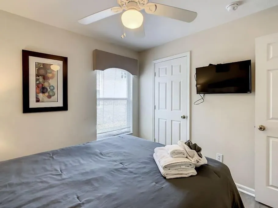 Queen Palms At Ellis Exclusive Kissimmee