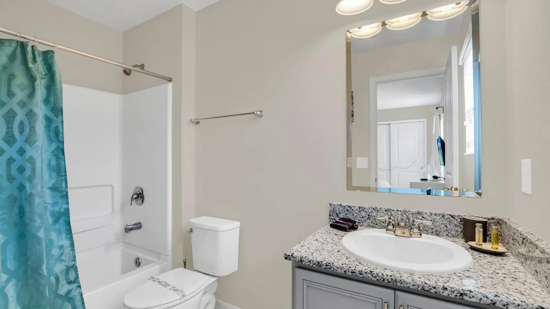 Comfy House At Compass Bay Cb102 Villa