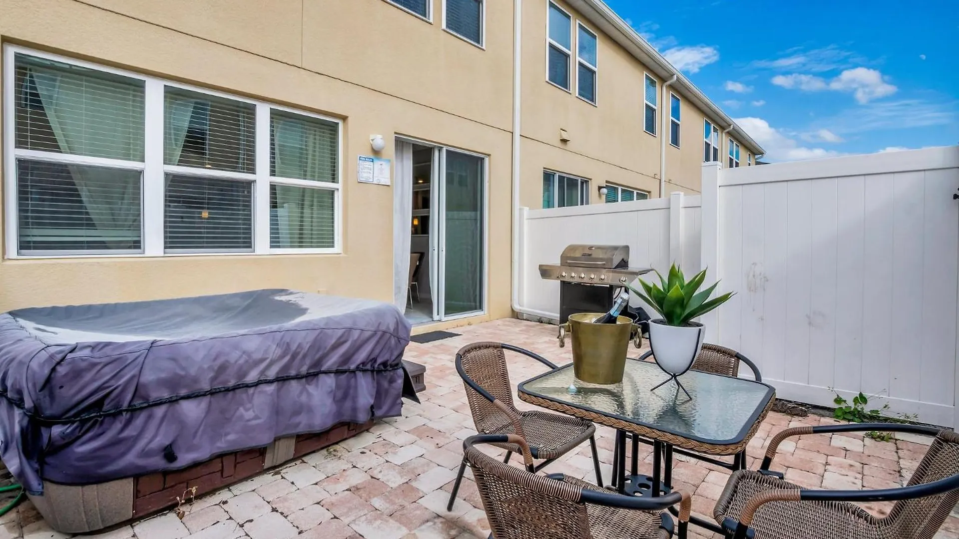Comfy House At Compass Bay Cb102 *