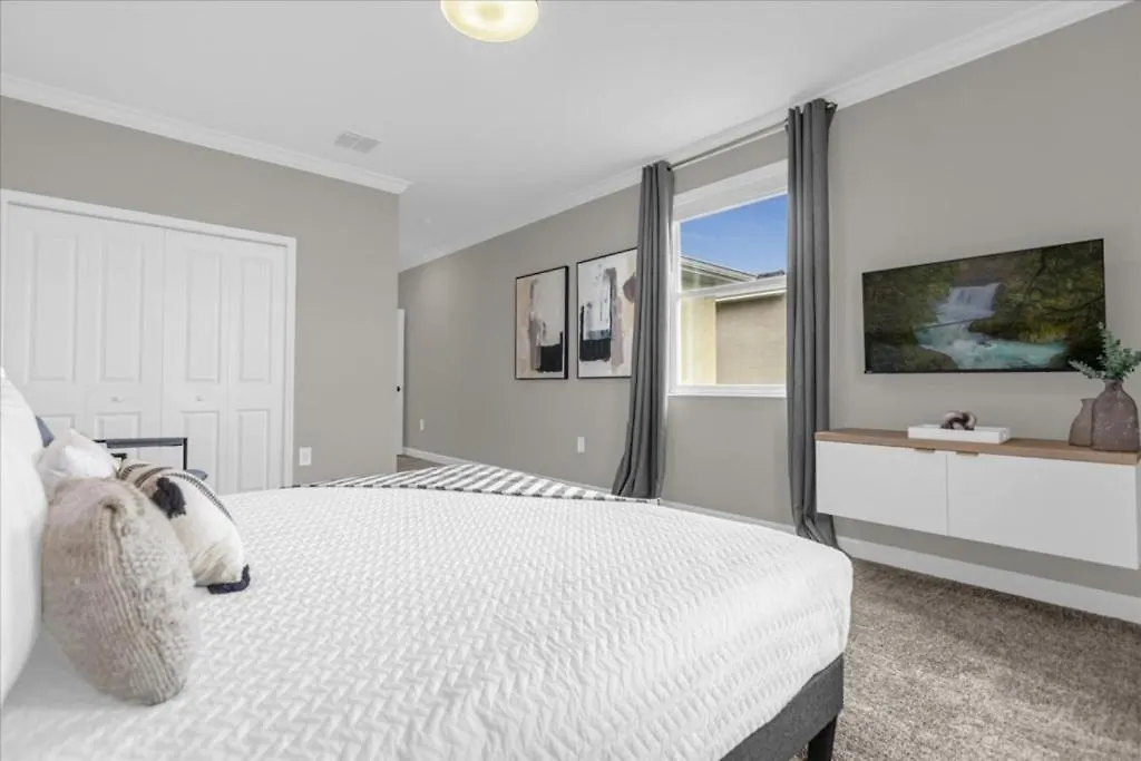 5 Bedroom- 4 Bathroom- Champions Gate 9033pt Holiday home