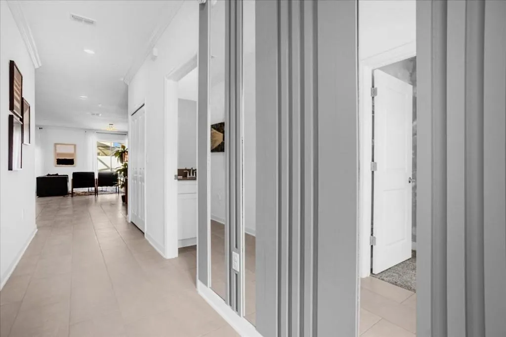 5 Bedrooms- 4 Bathrooms- Storey 2432rt New Holiday home