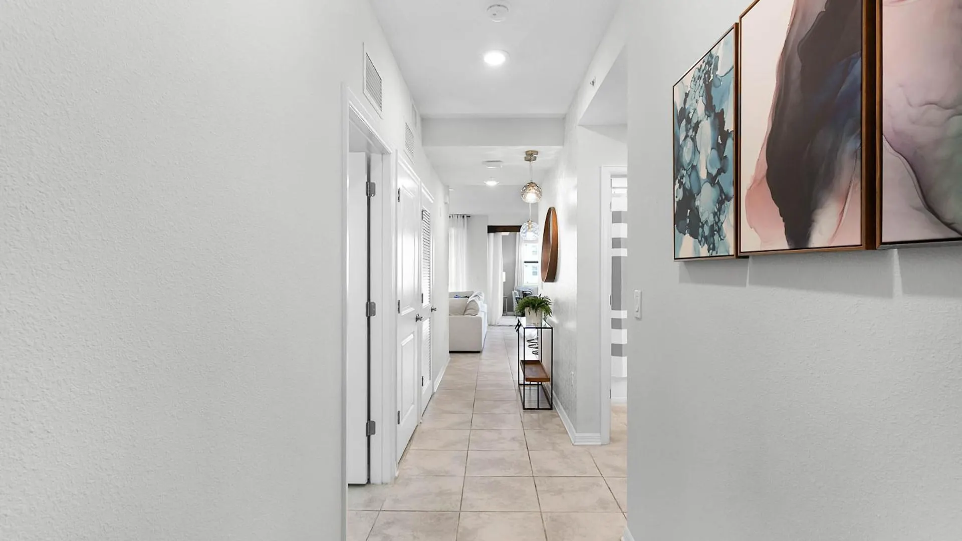 Apartment 2 Bedroom- 2 Bathroom Storey 3120-103 Pc