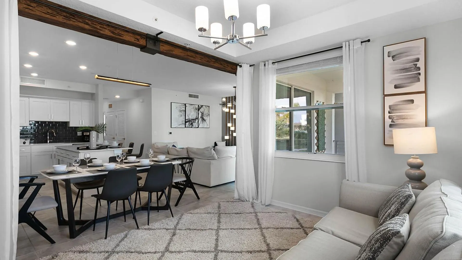 2 Bedroom- 2 Bathroom Storey 3120-103 Pc Apartment Kissimmee